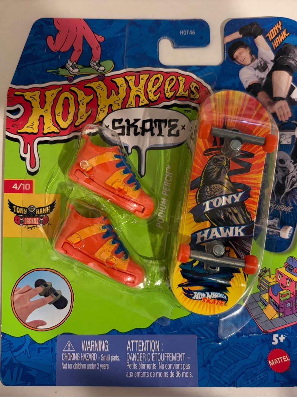 Hot Wheels Skate Tony Hawk Podium Perch Fingerboard & Skate Shoes Set Mattel